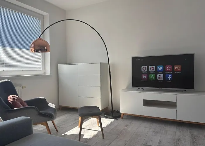 Apartment Sunny In Quiet Area