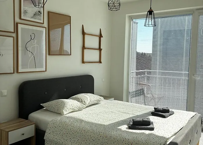 Sunny In Quiet Area 科希策