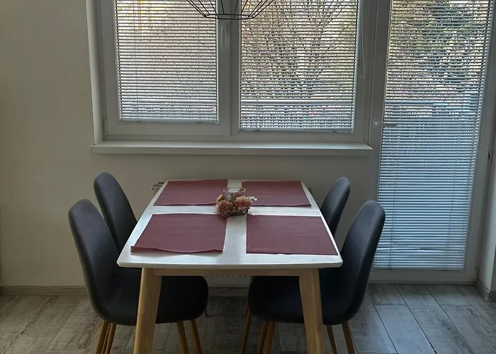 Sunny In Quiet Area Apartamento